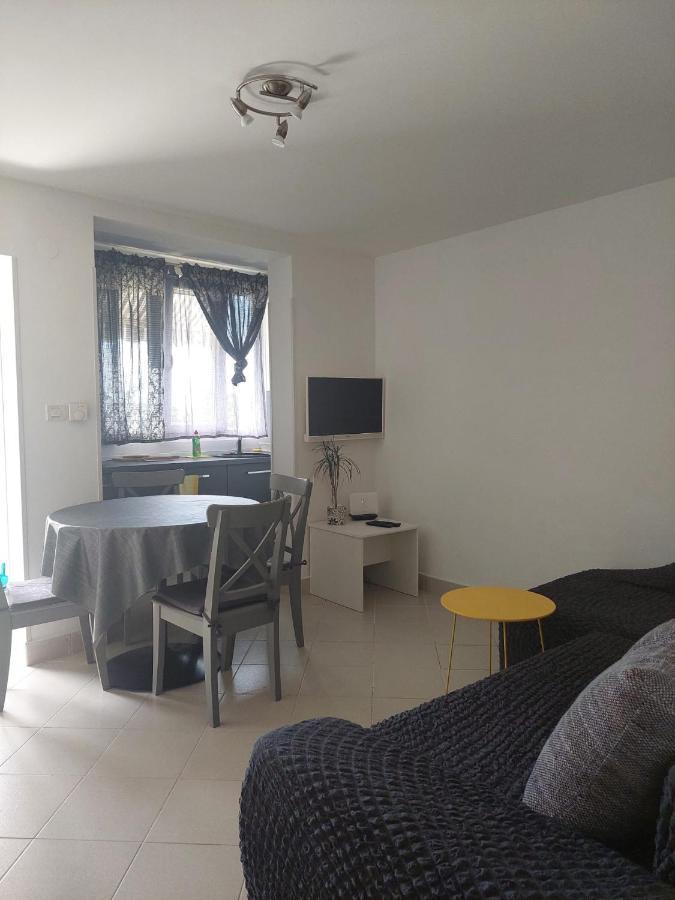 Apartman Katarina Cres Exterior photo